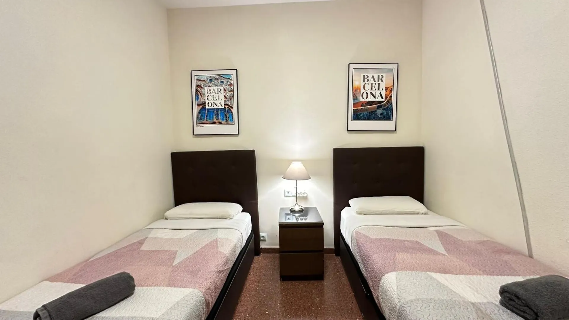 Bed & Breakfast Alojamiento Villademor Barcelona