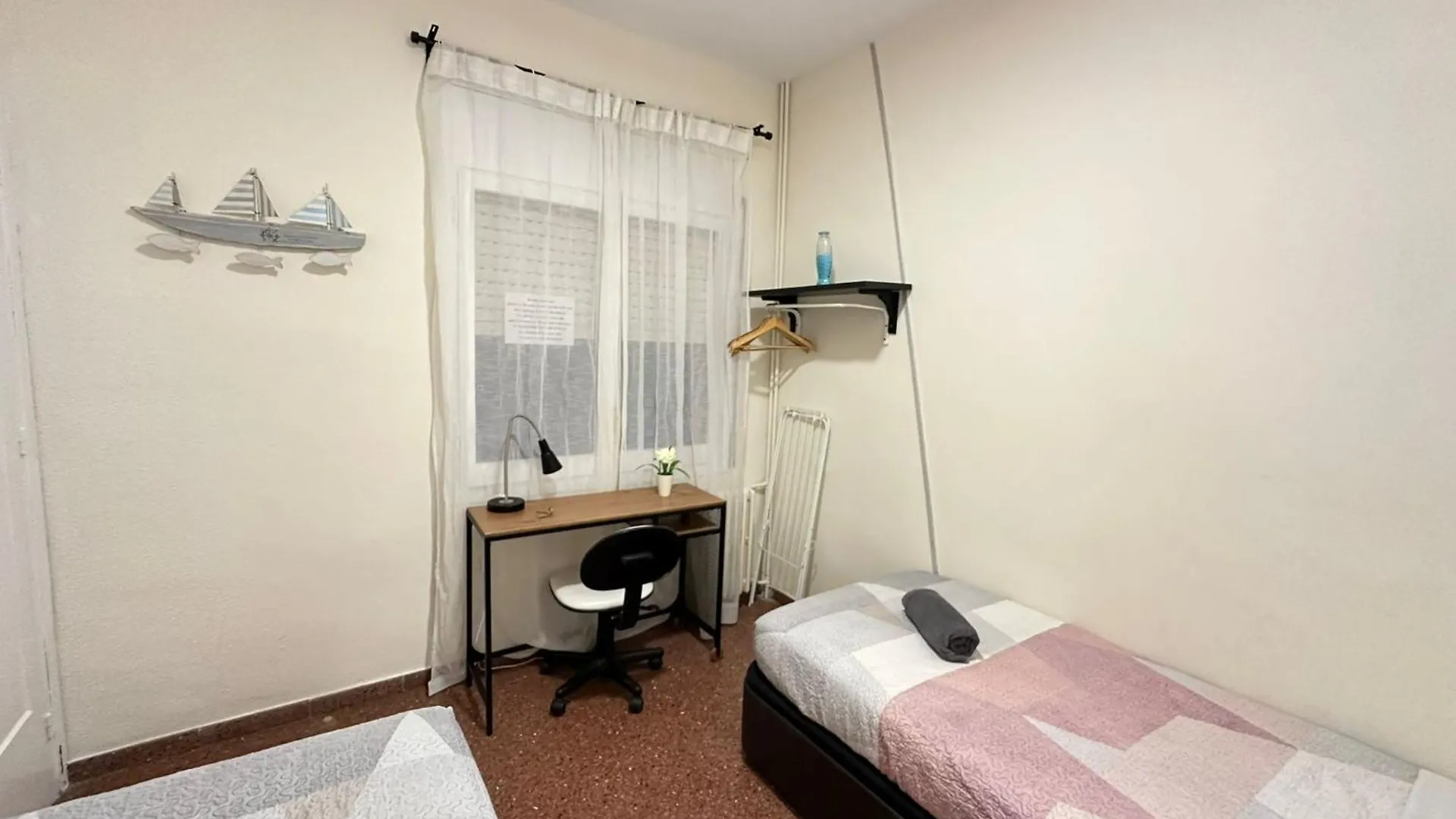 Bed & Breakfast Alojamiento Villademor Barcelona Spain